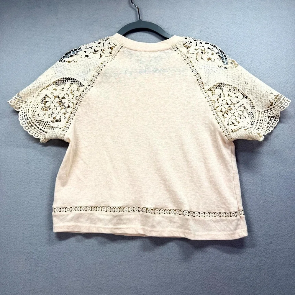 Blue Tassel Cropped Top Womens Medium Beige‎ Lightweight Lacey Crochet Crew Neck
